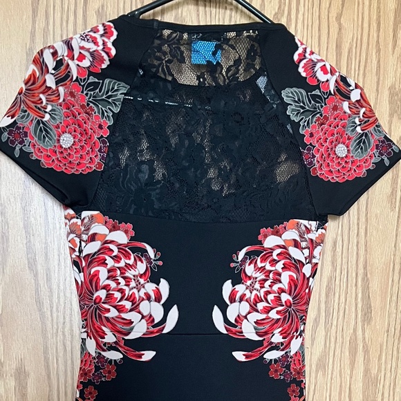 Express Dress - Picture 1 of 4